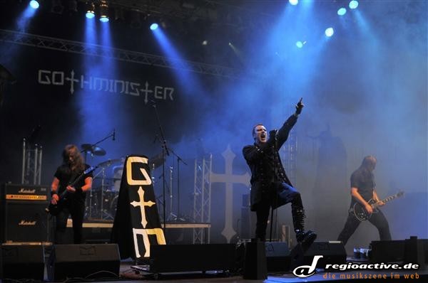 Gothminister (live beim Wave-Gotik-Treffen 2011)