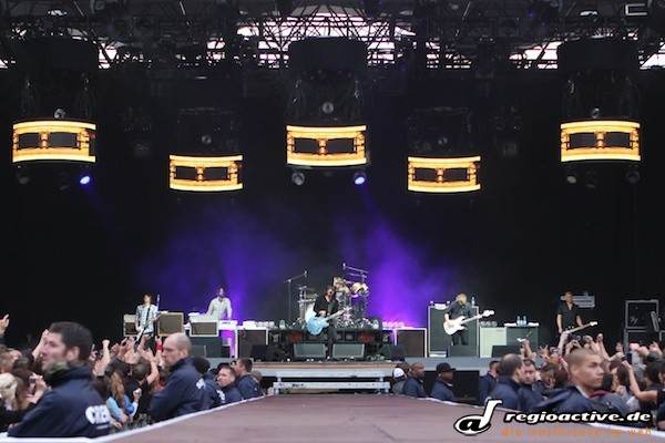 Foo Fighters (live in Berlin, 2011)