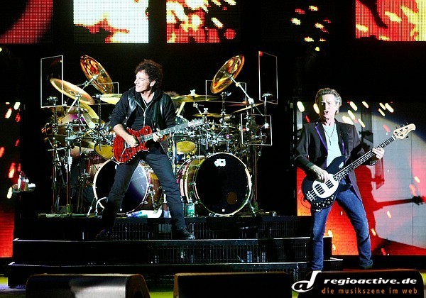 Journey (Live auf der Loreley, 2011 - Rock the Nation)